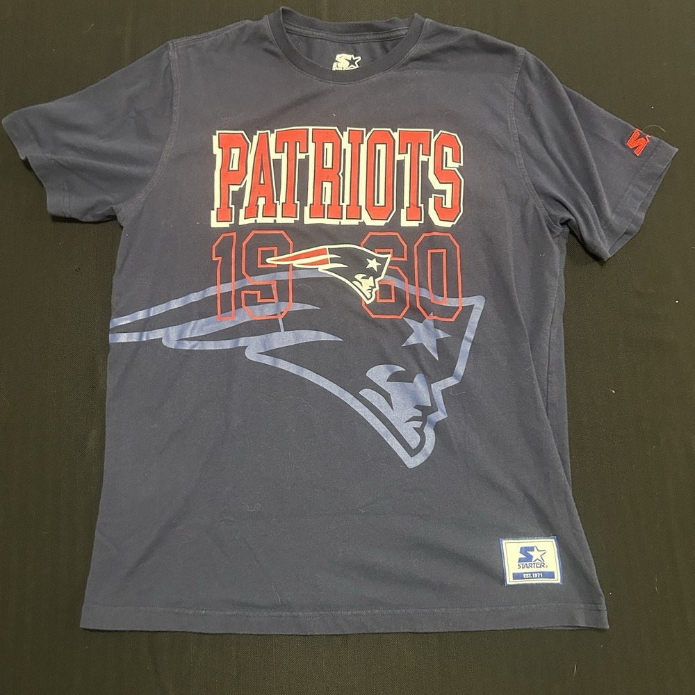 New England Patriots T-Shirt Men's Large Graphic Starter Blue NFL Short Sleeve